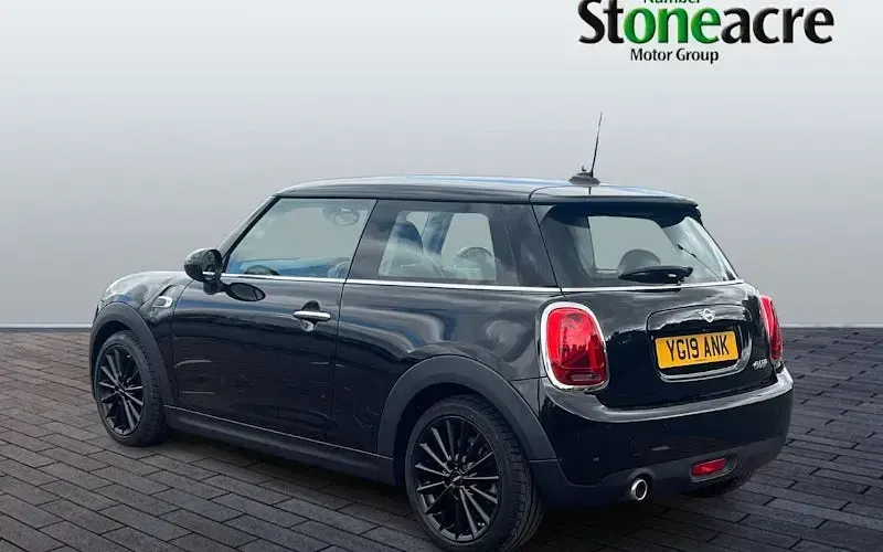 Used Mini Cooper Classic 136 HP (100 kW) 2021 Hatchback