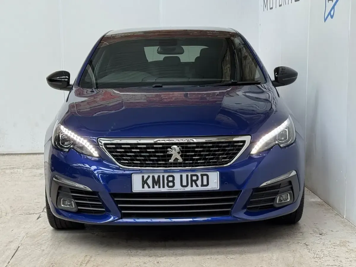 Used Peugeot 308 GT-line 2018 Blue Hatchback