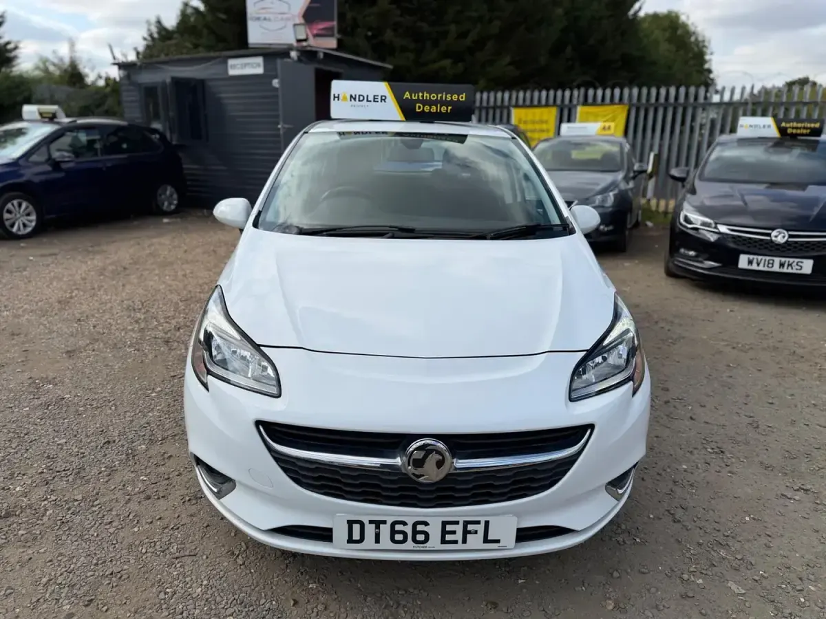 Used Vauxhall Corsa SRi 2016 White Hatchback
