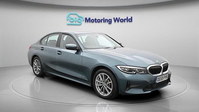 Used BMW 330e 292 HP (214 kW) 2020 Blue Sedan