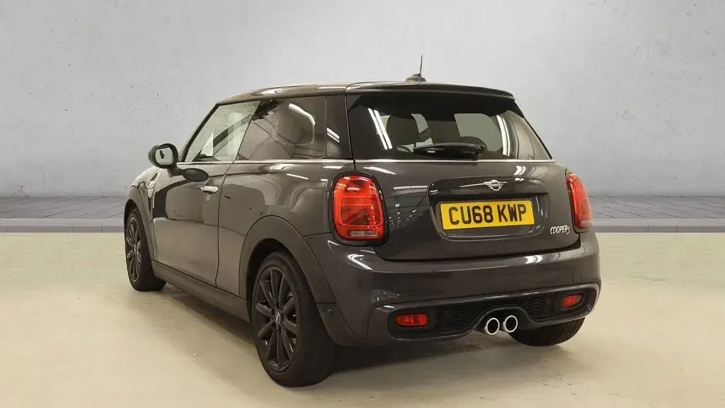 Used Mini Cooper S Hatch 192 HP (141 kW) 2018 Grey Hatchback