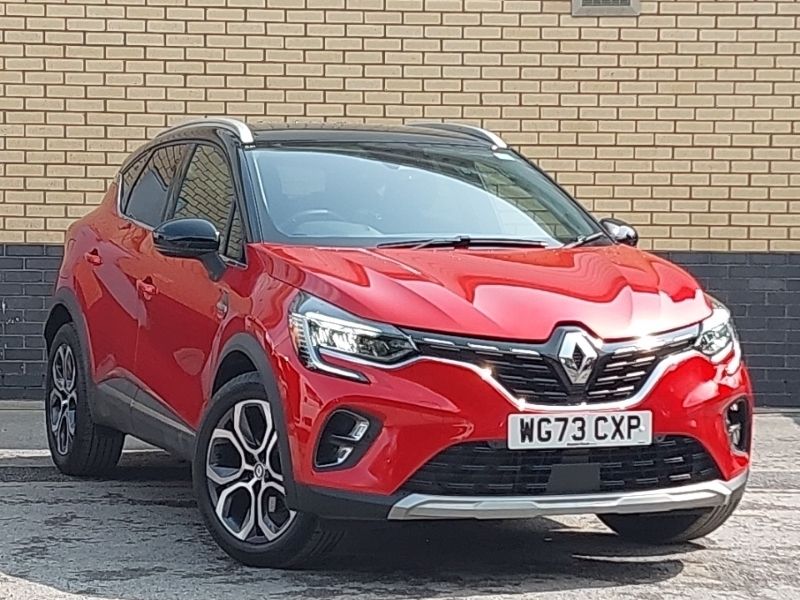 Red Used 2023 Renault Captur Techno SUV | £17,998 (Fair price) - Image 1/4