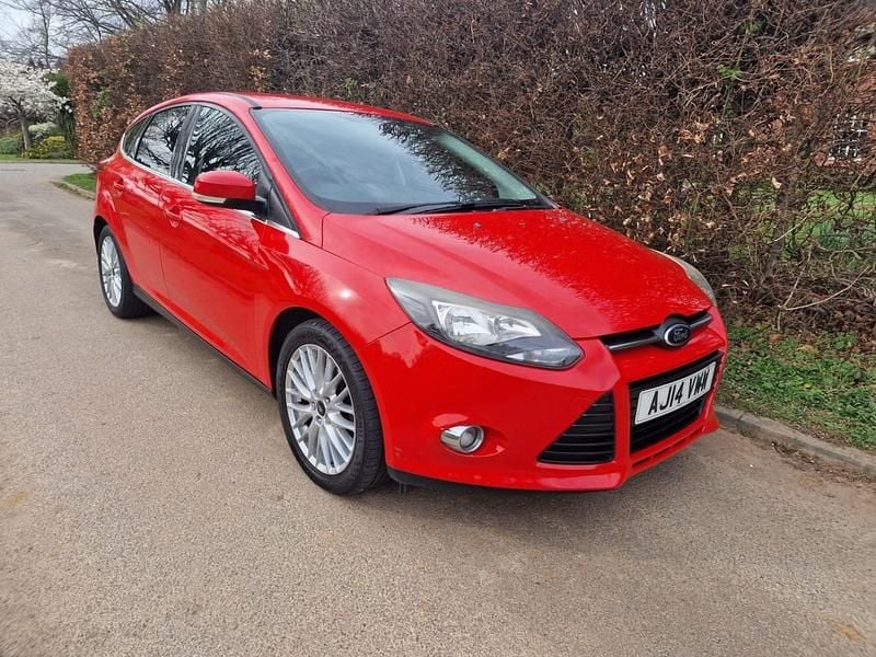 Used Ford Focus Zetec 2014 Red Hatchback