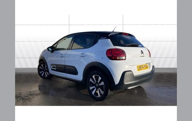 Used Citroën C3 PureTech 110 HP (80 kW) 2024 White Hatchback