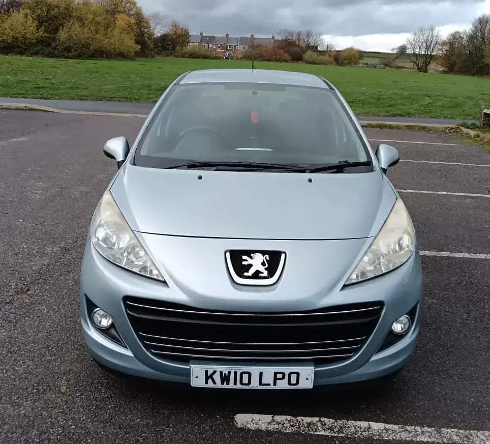 Used Peugeot 207 2010 Blue Hatchback