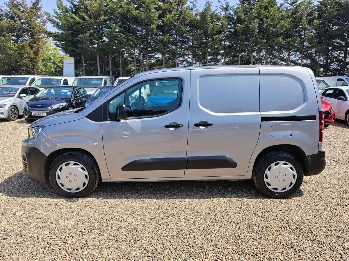 Used Peugeot Partner S 131 HP (96 kW) 2020 Grey MPV