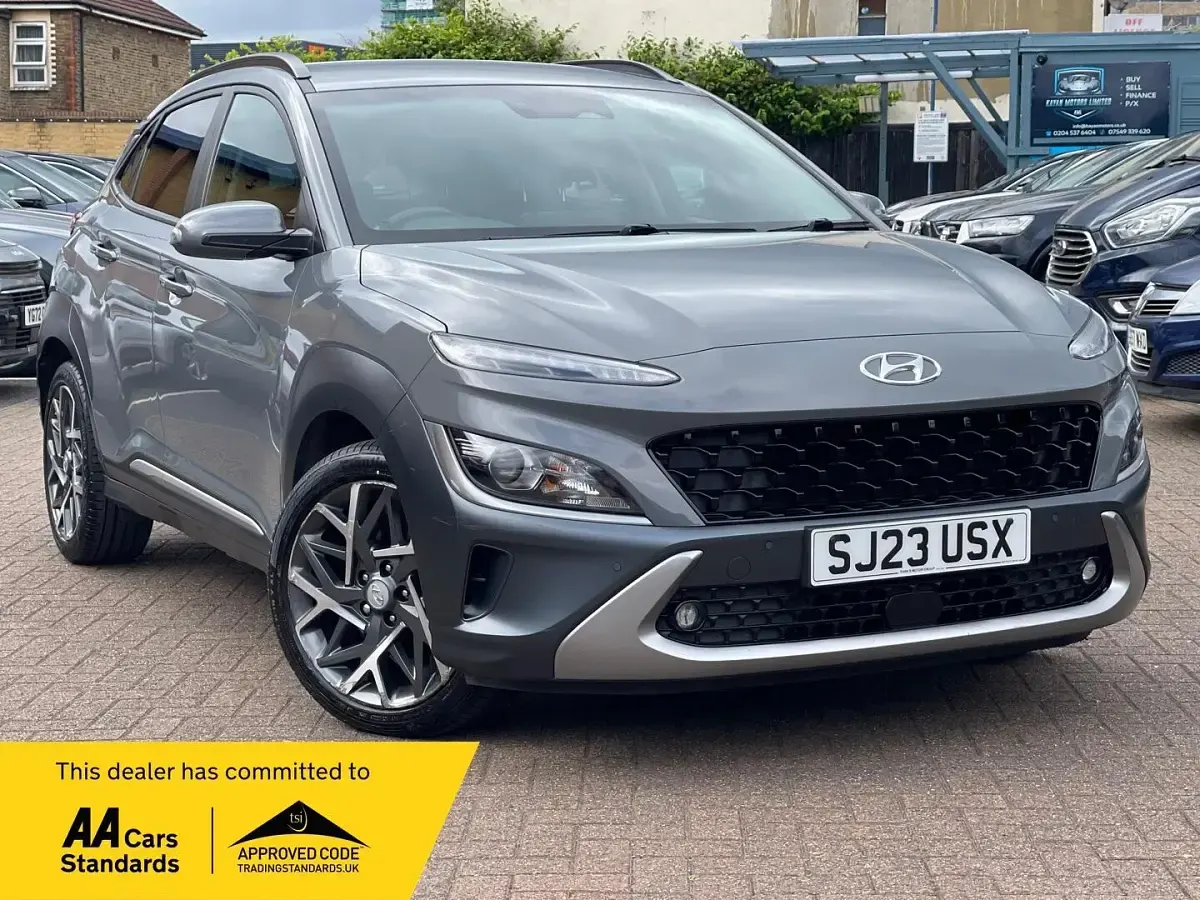 Used Hyundai Kona Premium 141 HP (103 kW) 2023 Grey SUV