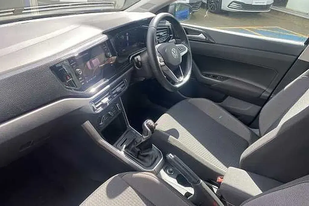 Used VW Polo 95 HP (69 kW) 2024 Hatchback