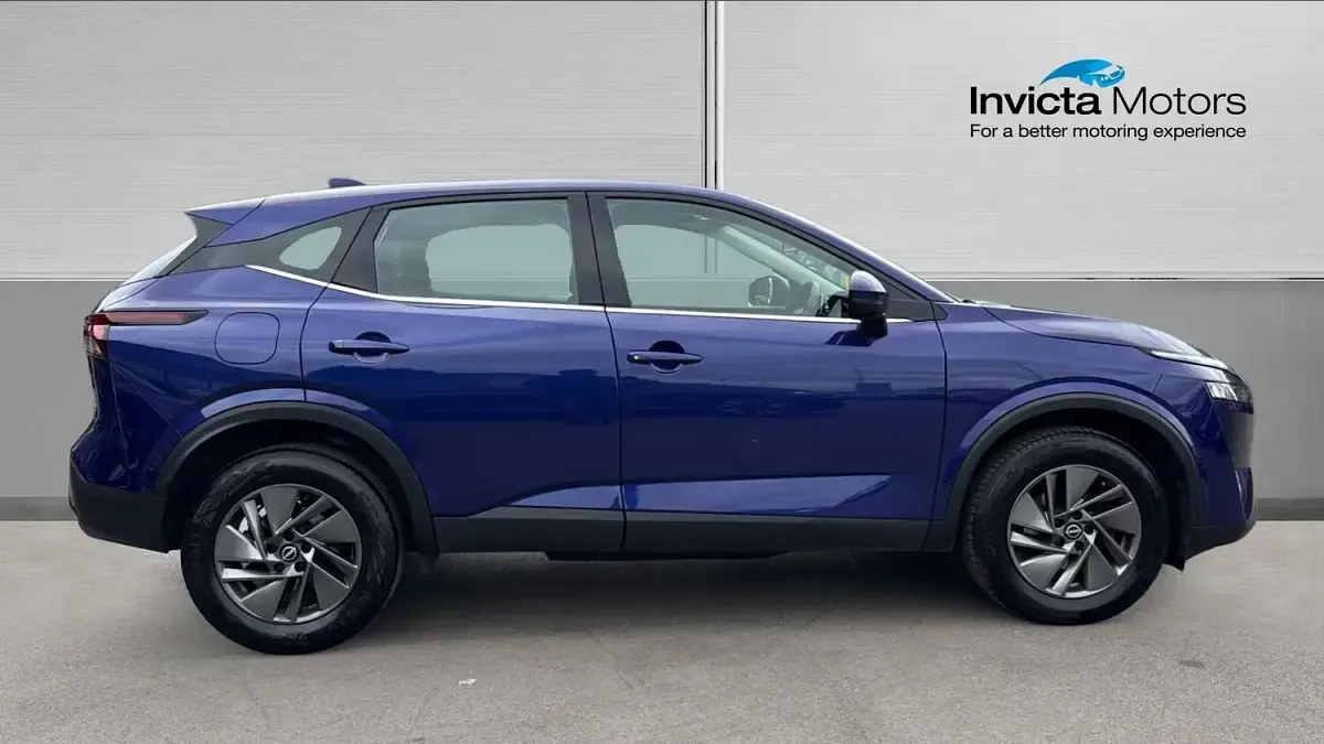 Used Nissan Qashqai Acenta Premium 158 HP (116 kW) 2023 Blue SUV