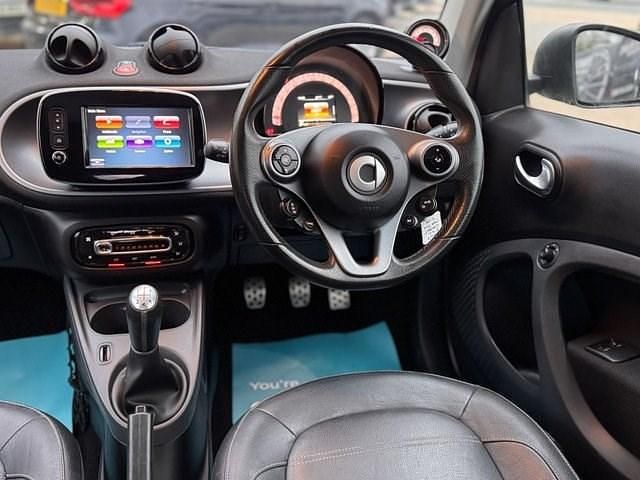 Used Smart ForTwo Coupé Premium 71 HP (52 kW) 2017 Black Coupe