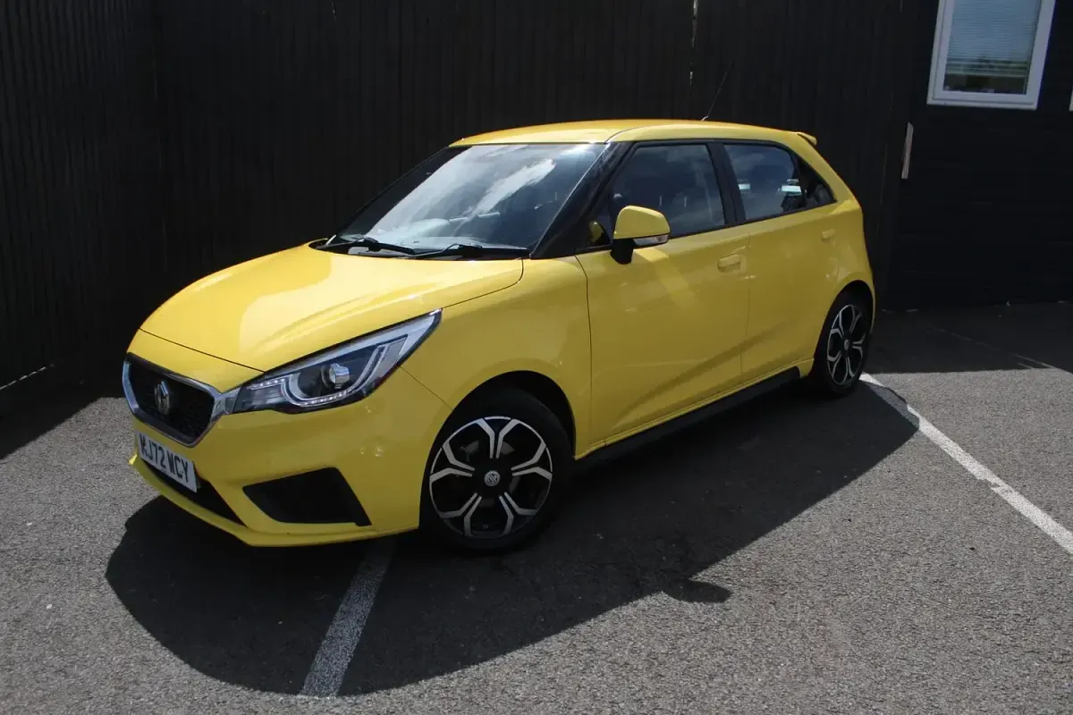 Used MG MG3 Excite 106 HP (77 kW) 2022 Yellow Hatchback