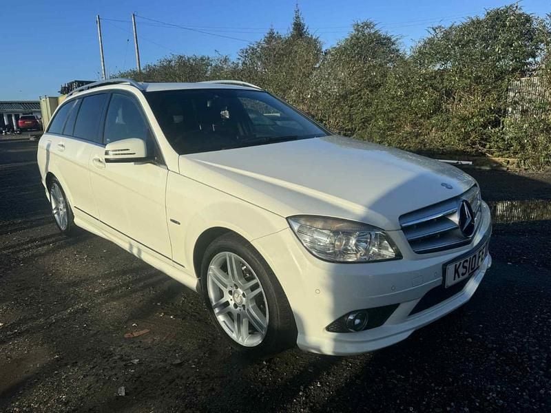 Used Mercedes C250 Elegance 2010 White Estate