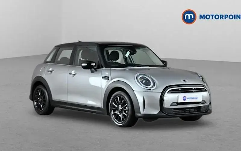 Used Mini Cooper Classic 136 HP (100 kW) 2022 Hatchback