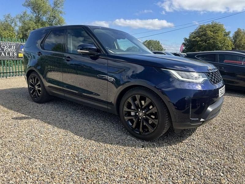 Blue Used 2022 Land Rover Discovery 5 SE SUV | £36,990 (Super price) - Image 1/4