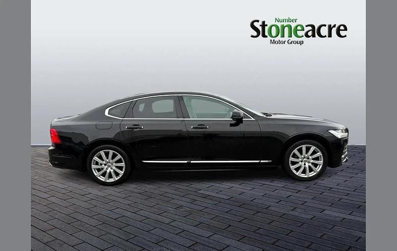 Used Volvo S90 Inscription 190 HP (139 kW) 2018 Black Sedan