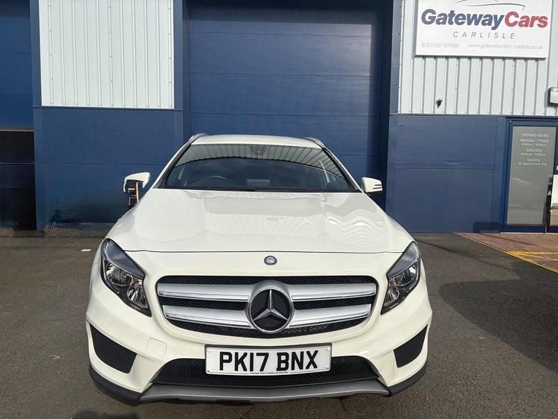 Used Mercedes GLA250 AMG line 211 HP (155 kW) 2017 White SUV