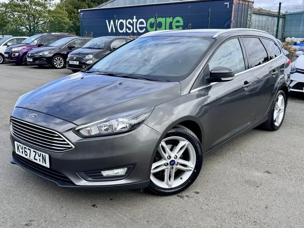 Used Ford Focus Zetec 2017 Grey Estate