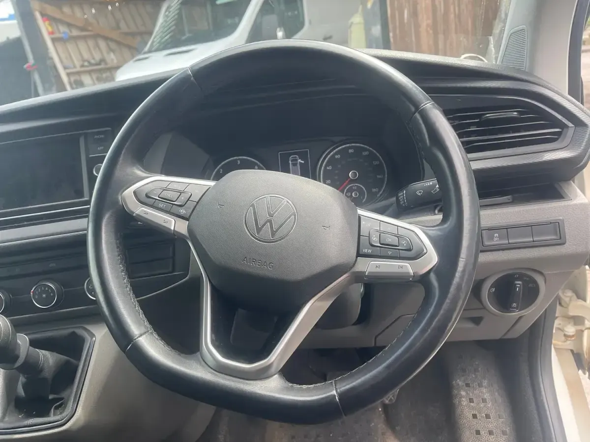 Used VW Transporter Startline 150 HP (110 kW) 2022 White Van