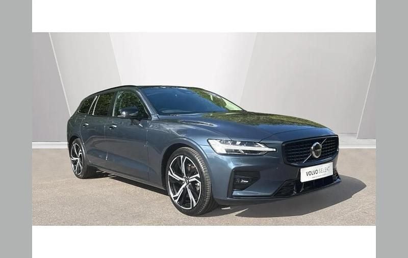 Used Volvo V60 Ultra 197 HP (144 kW) 2025 Blue Estate