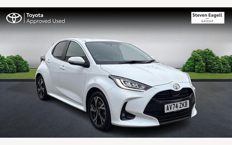 Used Toyota Yaris Hybrid Design 116 HP (85 kW) 2025 Hatchback