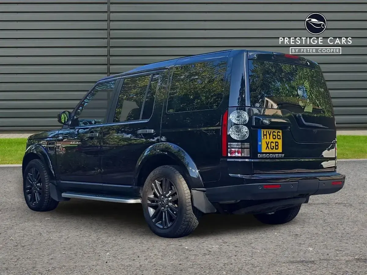 Used Land Rover Discovery 4 Graphite 2016 Black SUV