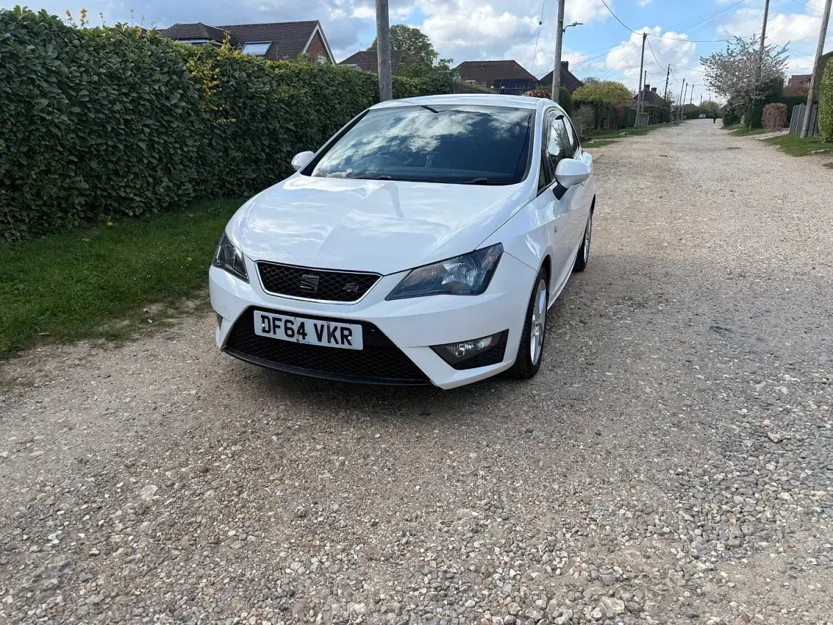 Used Seat Ibiza FR 2015 White Hatchback
