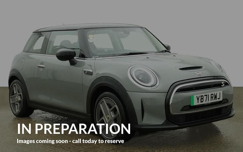 Used Mini Cooper Level 1 135 kW (184 HP) 2023 Hatchback