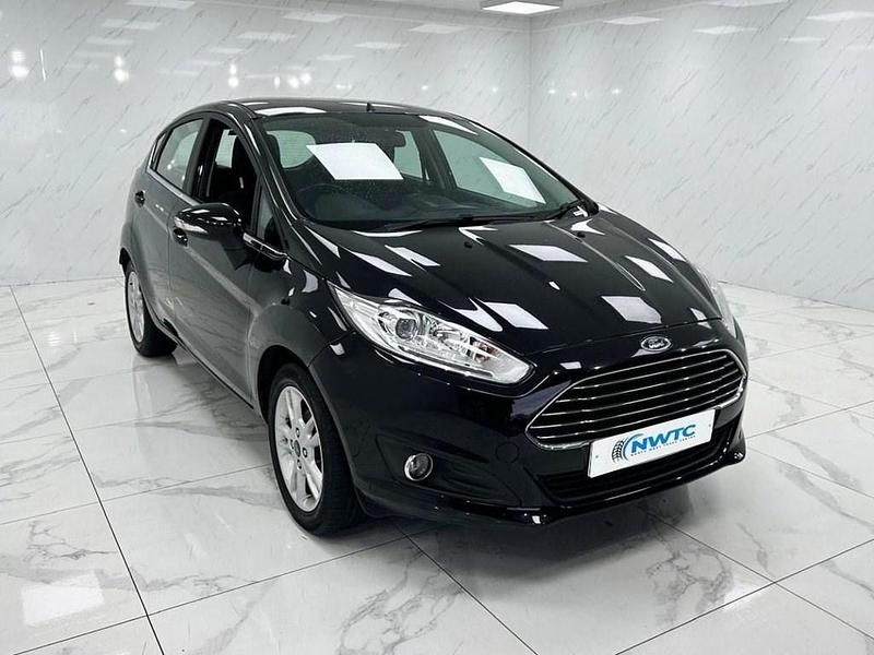 Used Ford Fiesta Zetec 82 HP (60 kW) 2017 Black Hatchback