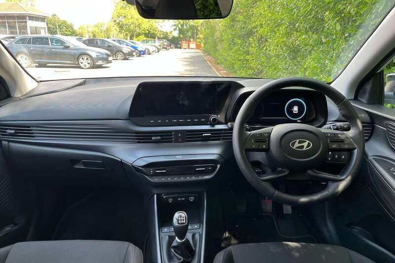 Image 3/4