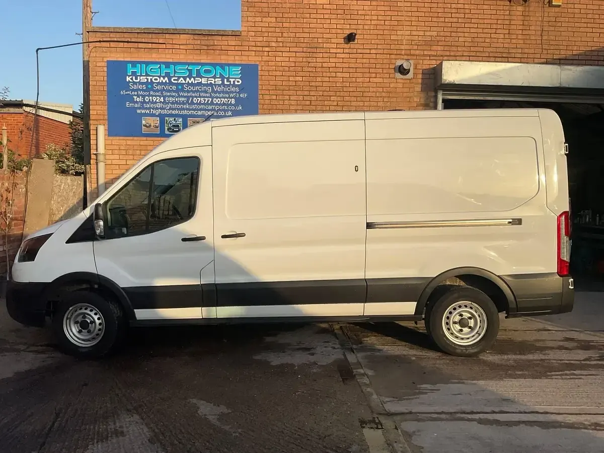 Used Ford Transit S 130 HP (95 kW) 2022 White Van