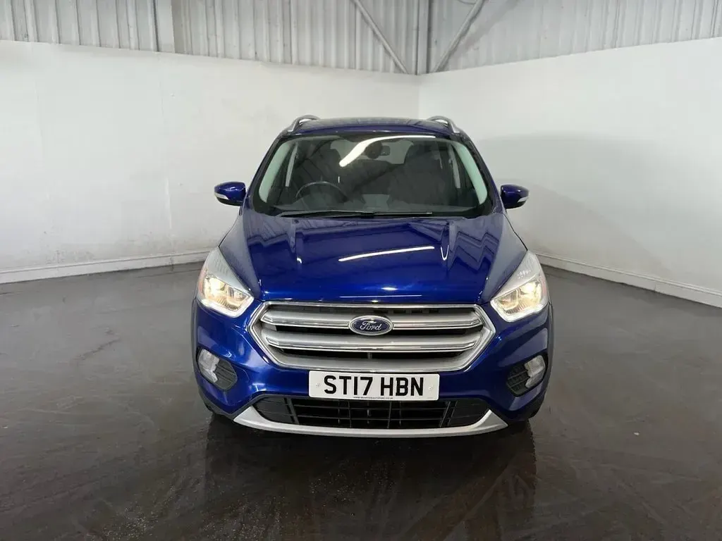 Used Ford Kuga Titanium 180 HP (132 kW) 2017 Blue SUV