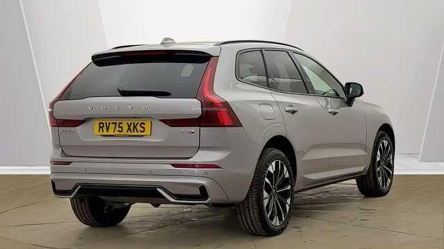 Used Volvo XC60 Ultra 449 HP (330 kW) 2025 Silver SUV