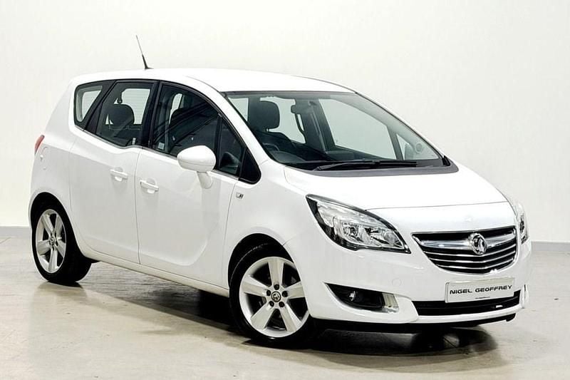 Used Vauxhall Meriva 100 HP (73 kW) 2016 White MPV