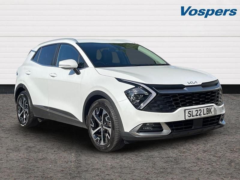 White Used 2022 Kia Sportage 3 SUV | £18,250 (Fair price) - Image 1/3