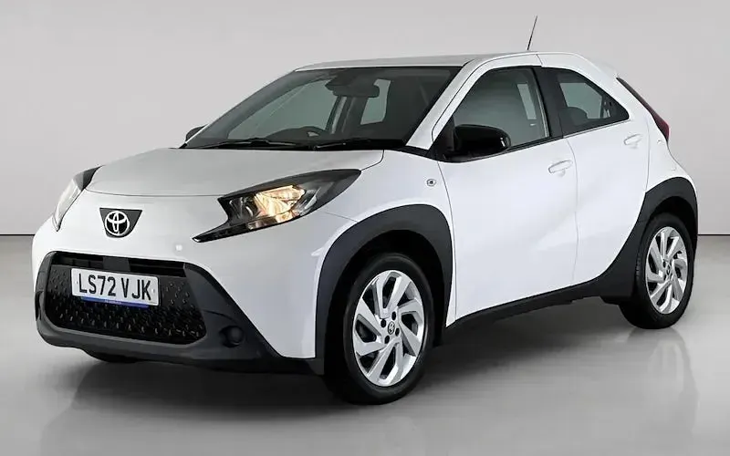 Used Toyota Aygo X PURE 72 HP (52 kW) 2025 SUV