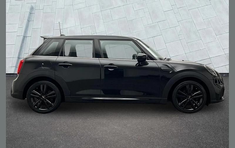 Used Mini Cooper Comfort 134 HP (98 kW) 2023 Black Hatchback