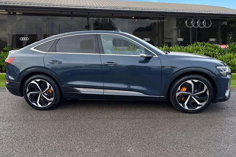 Used Audi e-tron Sportback Edition .1 300 kW (408 HP) 2021 Blue SUV