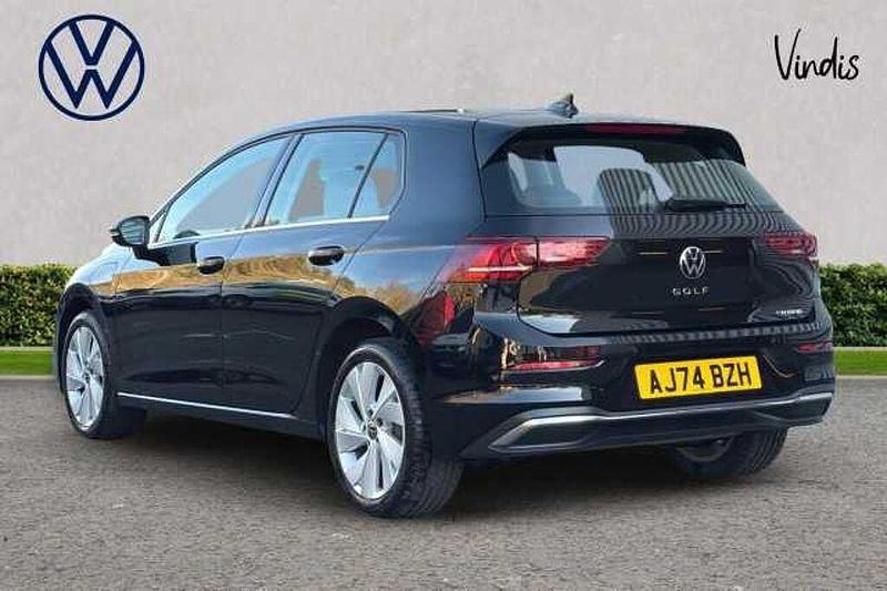 Used VW Golf VIII Style 204 HP (150 kW) 2025 Black Hatchback