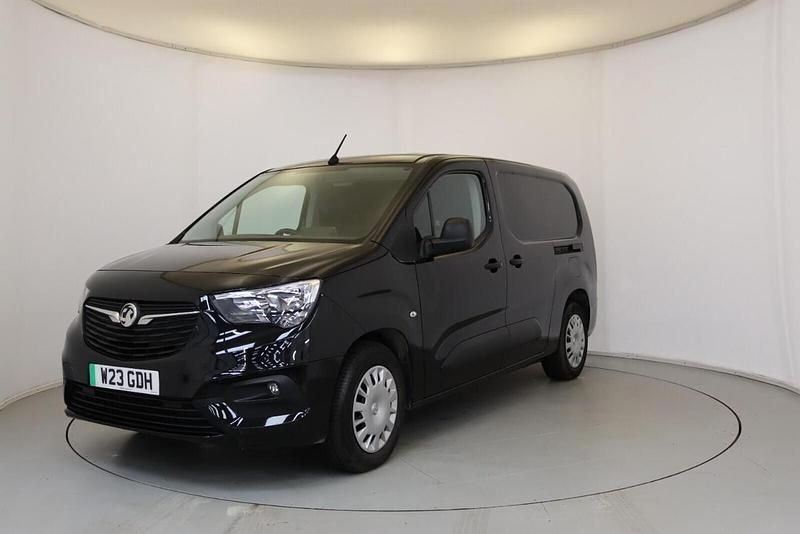 Used Vauxhall Combo Sportive 98 kW (134 HP) 2023 Black MPV