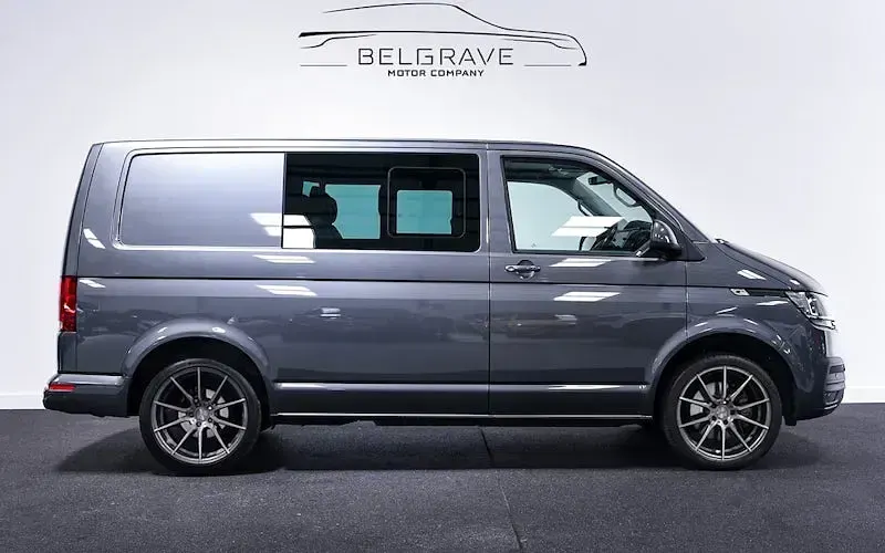 Used VW T6.1 Highline 204 HP (150 kW) 2023 Van