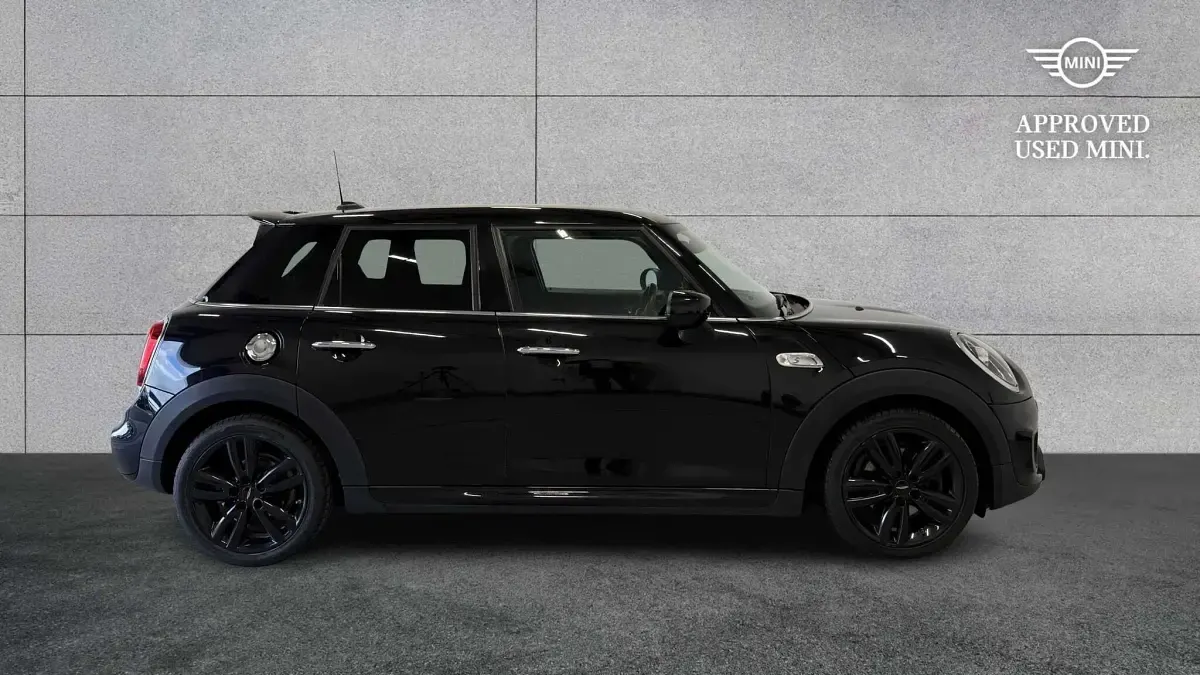 Used Mini Cooper S Sport 189 HP (139 kW) 2020 Black Hatchback