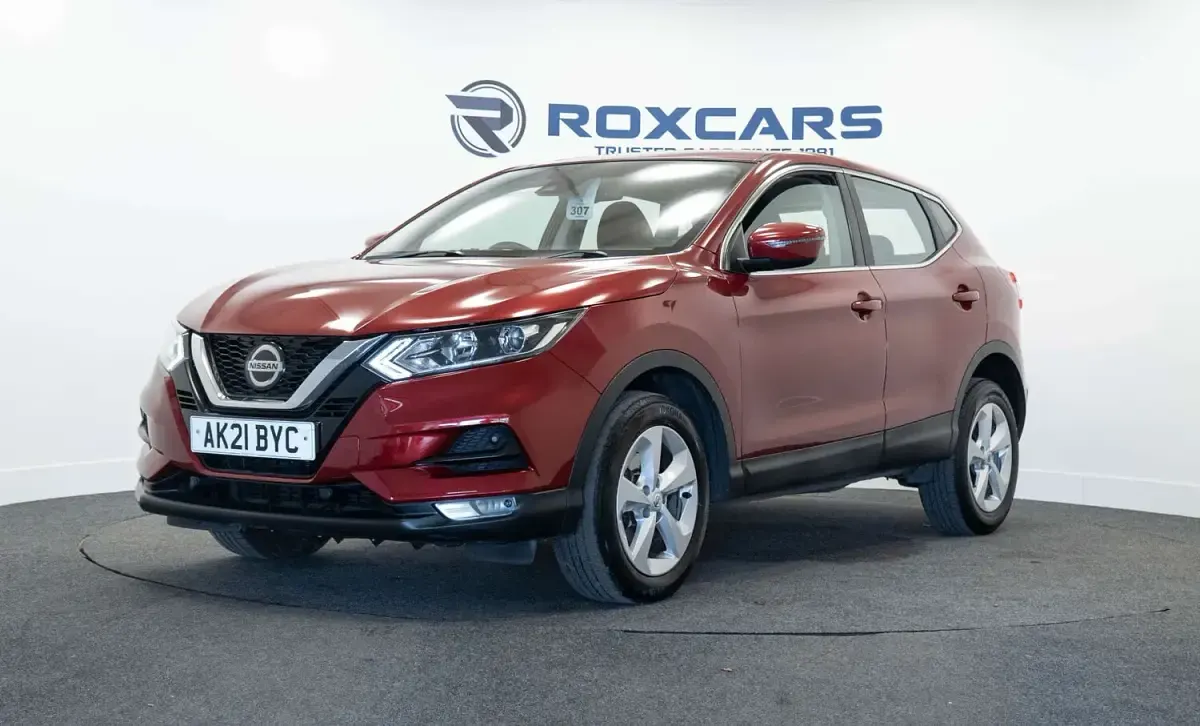 Used Nissan Qashqai Acenta Premium 160 HP (117 kW) 2021 Red SUV