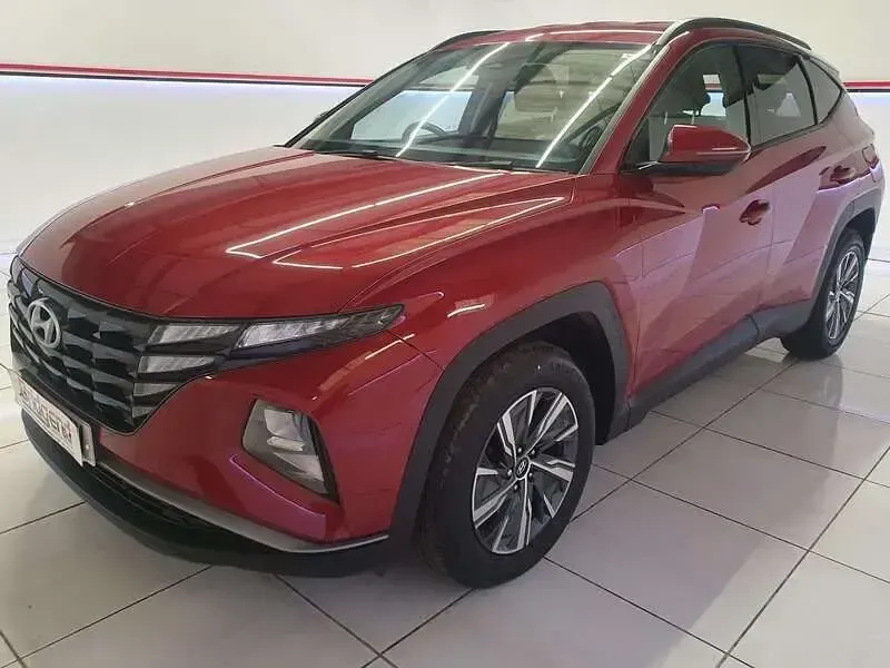 Used Hyundai Tucson SE 150 HP (110 kW) 2022 Red SUV