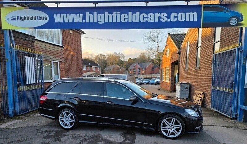 Black Used 2012 Mercedes E220 Estate | £3,990 (A bit pricey) - Image 1/4