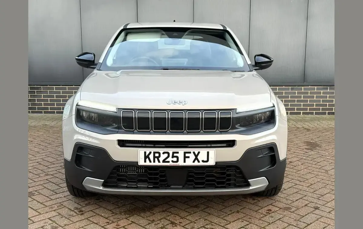 New Jeep Avenger Altitude 99 HP (72 kW) 2025 Beige SUV