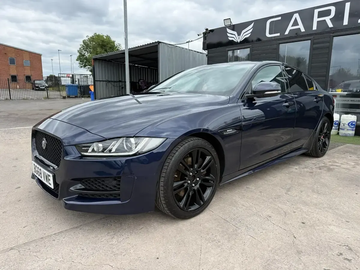 Used Jaguar XE Ingenium 2018 Blue Sedan