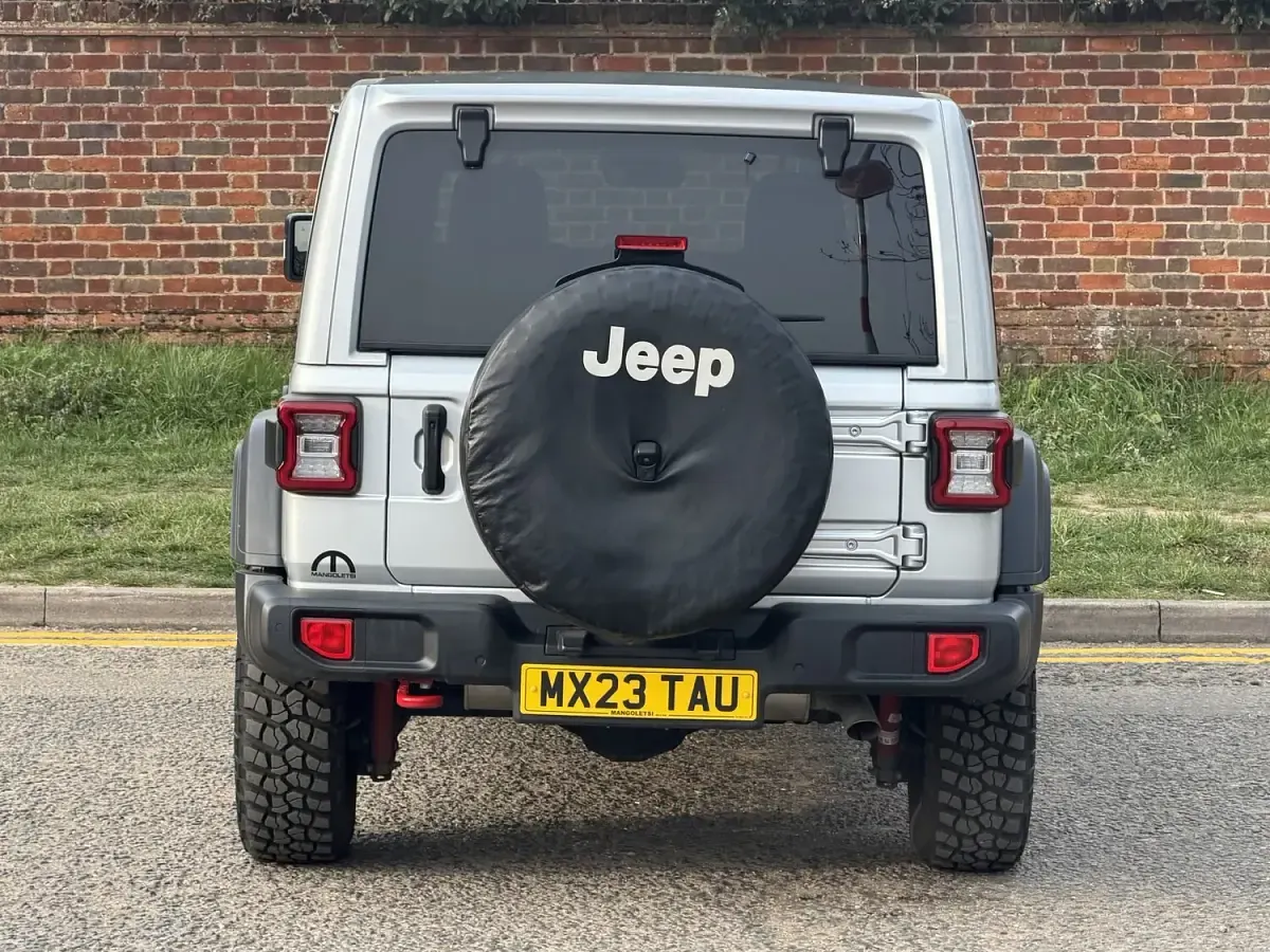 Used Jeep Wrangler Rubicon 268 HP (197 kW) 2023 Grey SUV
