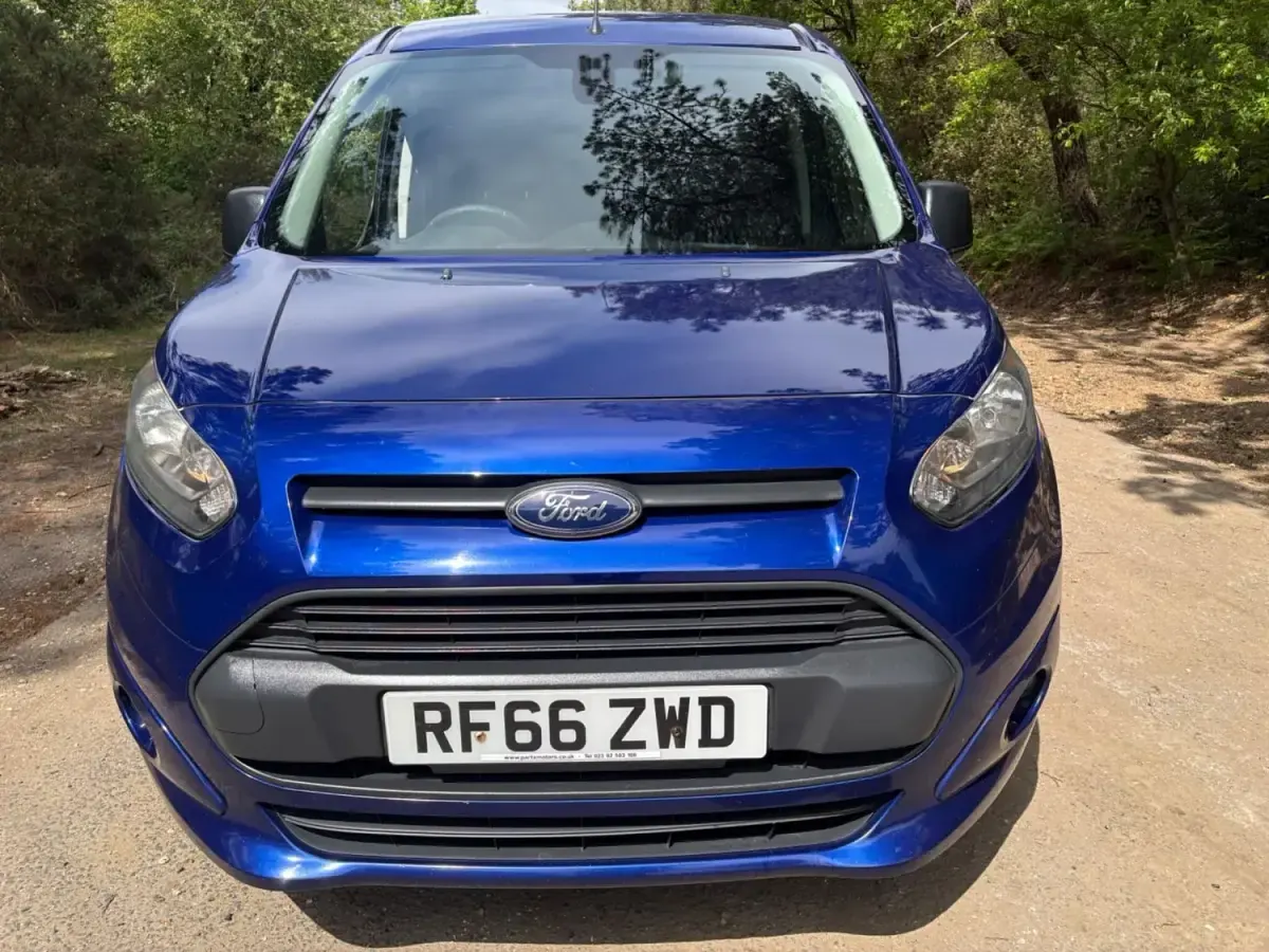 Second-hand Ford Transit Connect Trend 100 CP (73 kW) 2017 Albastru Monovolum