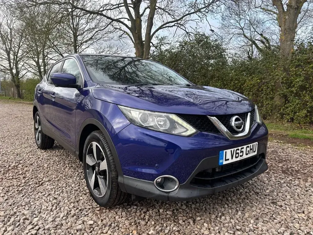Used Nissan Qashqai N-TEC 115 HP (84 kW) 2015 Blue SUV