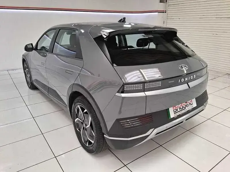 Used Hyundai Ioniq 5 SE 125 kW (170 HP) 2022 Grey SUV